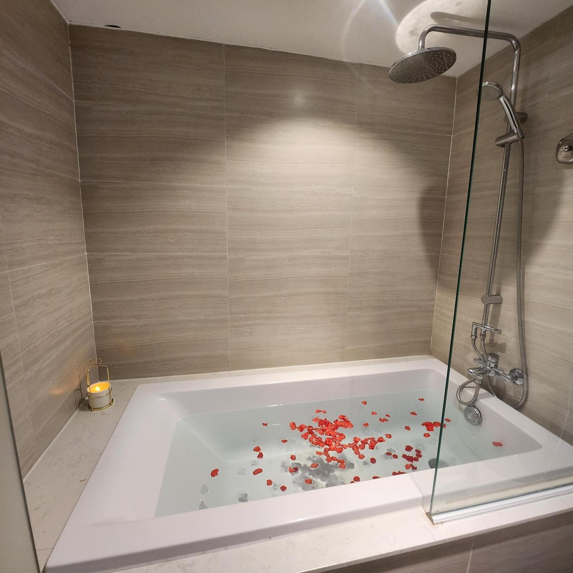 The Mcr Luxury Nha Trang Hotell Eksteriør bilde